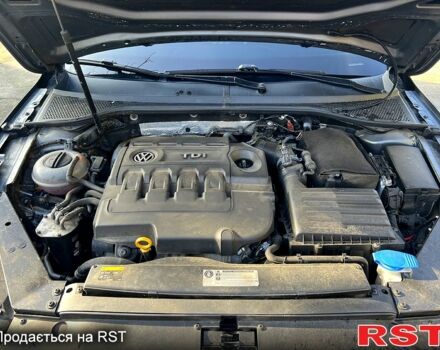 Серый Фольксваген Пассат, объемом двигателя 1.6 л и пробегом 336 тыс. км за 12900 $, фото 3 на Automoto.ua