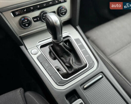 Серый Фольксваген Пассат, объемом двигателя 2 л и пробегом 248 тыс. км за 13750 $, фото 99 на Automoto.ua