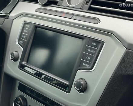 Серый Фольксваген Пассат, объемом двигателя 2 л и пробегом 300 тыс. км за 15390 $, фото 17 на Automoto.ua