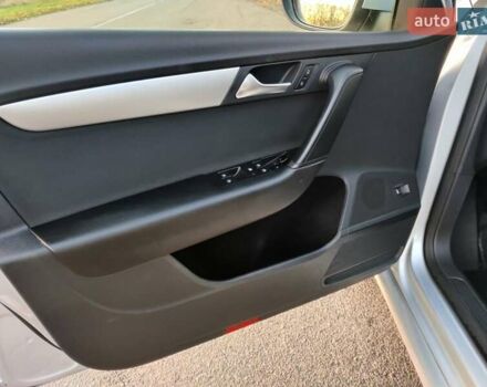 Серый Фольксваген Пассат, объемом двигателя 1.6 л и пробегом 270 тыс. км за 9600 $, фото 3 на Automoto.ua