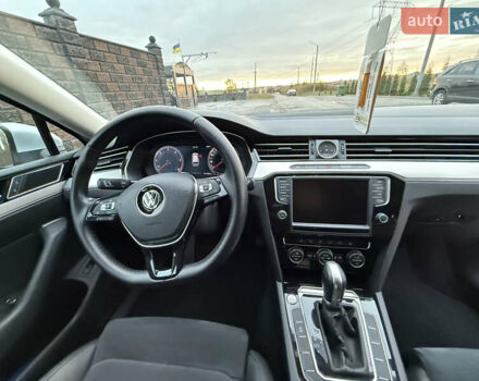 Серый Фольксваген Пассат, объемом двигателя 1.97 л и пробегом 240 тыс. км за 14900 $, фото 11 на Automoto.ua