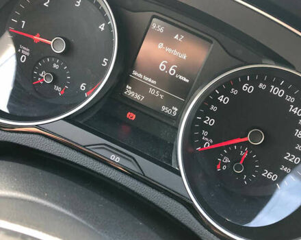 Серый Фольксваген Пассат, объемом двигателя 1.6 л и пробегом 299 тыс. км за 14250 $, фото 21 на Automoto.ua