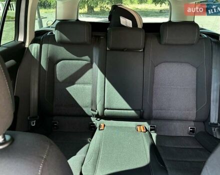 Сірий Фольксваген Пассат, об'ємом двигуна 2 л та пробігом 303 тис. км за 13700 $, фото 12 на Automoto.ua