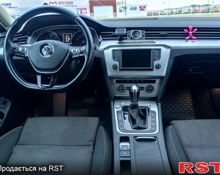 Серый Фольксваген Пассат, объемом двигателя 1.6 л и пробегом 212 тыс. км за 13500 $, фото 7 на Automoto.ua