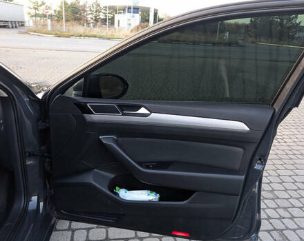 Серый Фольксваген Пассат, объемом двигателя 1.97 л и пробегом 345 тыс. км за 12000 $, фото 11 на Automoto.ua