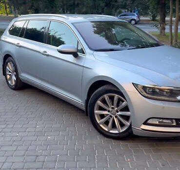 Серый Фольксваген Пассат, объемом двигателя 1.97 л и пробегом 207 тыс. км за 17000 $, фото 9 на Automoto.ua