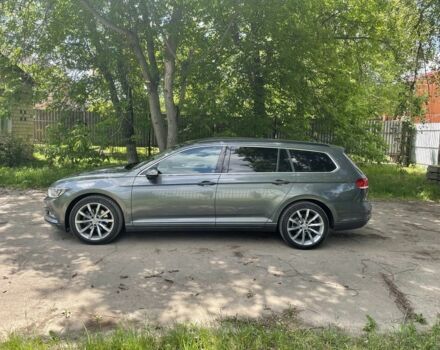 Серый Фольксваген Пассат, объемом двигателя 1.6 л и пробегом 320 тыс. км за 11700 $, фото 3 на Automoto.ua