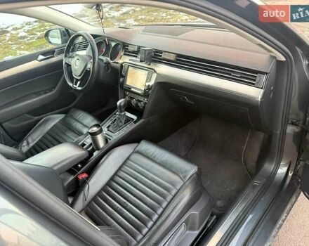 Серый Фольксваген Пассат, объемом двигателя 1.97 л и пробегом 289 тыс. км за 15200 $, фото 12 на Automoto.ua