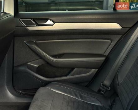 Серый Фольксваген Пассат, объемом двигателя 2 л и пробегом 370 тыс. км за 13999 $, фото 45 на Automoto.ua