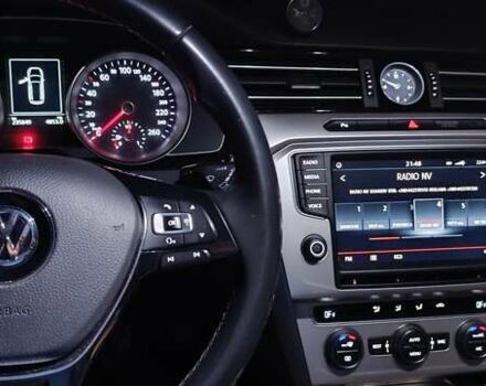 Серый Фольксваген Пассат, объемом двигателя 1.6 л и пробегом 235 тыс. км за 12800 $, фото 6 на Automoto.ua