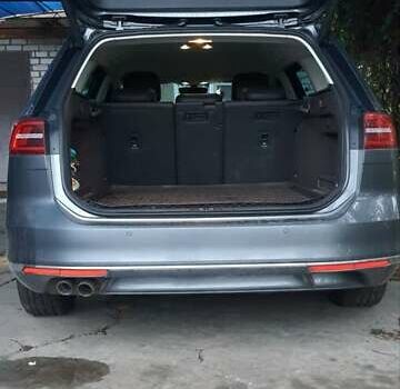 Сірий Фольксваген Пассат, об'ємом двигуна 2 л та пробігом 237 тис. км за 15600 $, фото 3 на Automoto.ua