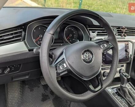 Серый Фольксваген Пассат, объемом двигателя 1.97 л и пробегом 276 тыс. км за 14500 $, фото 4 на Automoto.ua