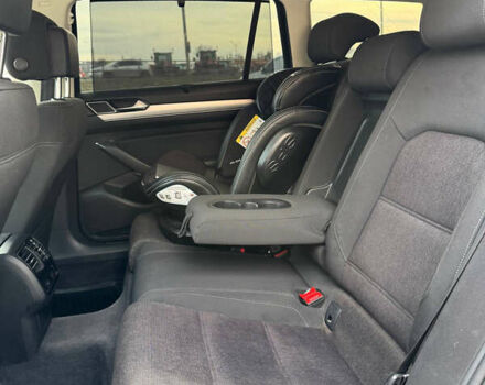 Серый Фольксваген Пассат, объемом двигателя 2 л и пробегом 277 тыс. км за 14000 $, фото 3 на Automoto.ua