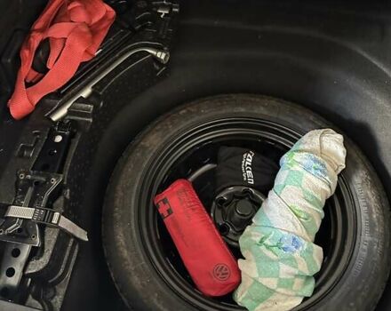 Серый Фольксваген Пассат, объемом двигателя 1.97 л и пробегом 173 тыс. км за 22000 $, фото 22 на Automoto.ua