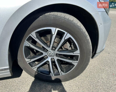 Серый Фольксваген Пассат, объемом двигателя 1.97 л и пробегом 315 тыс. км за 18000 $, фото 40 на Automoto.ua