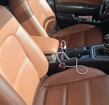 Серый Фольксваген Пассат, объемом двигателя 1.6 л и пробегом 235 тыс. км за 12800 $, фото 67 на Automoto.ua