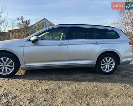 Фольксваген Пассат 2015 в Львове на Automoto.ua Серый Фольксваген Пассат, объемом двигателя 1.97 л и пробегом 315 тыс. км за 13500 $, фото 2 на Automoto.ua