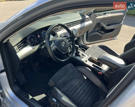 Серый Фольксваген Пассат, объемом двигателя 1.97 л и пробегом 315 тыс. км за 18000 $, фото 26 на Automoto.ua