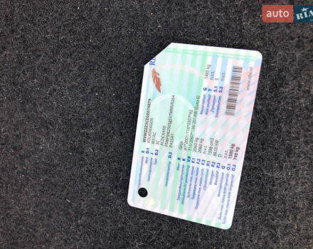 Серый Фольксваген Пассат, объемом двигателя 1.6 л и пробегом 299 тыс. км за 14250 $, фото 23 на Automoto.ua