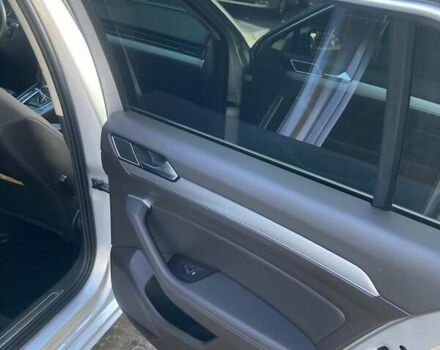 Фольксваген Пассат 2015 в Киеве на Automoto.ua Серый Фольксваген Пассат, объемом двигателя 1.97 л и пробегом 272 тыс. км за 16800 $, фото 8 на Automoto.ua