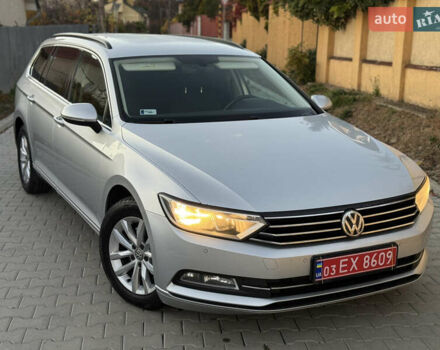 Серый Фольксваген Пассат, объемом двигателя 2 л и пробегом 256 тыс. км за 12800 $, фото 1 на Automoto.ua