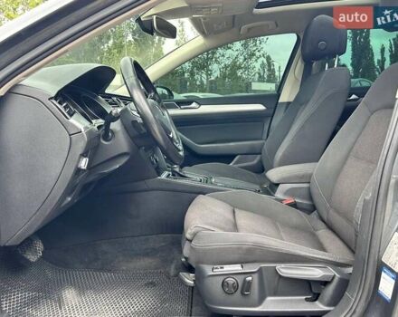 Серый Фольксваген Пассат, объемом двигателя 1.97 л и пробегом 334 тыс. км за 13000 $, фото 13 на Automoto.ua