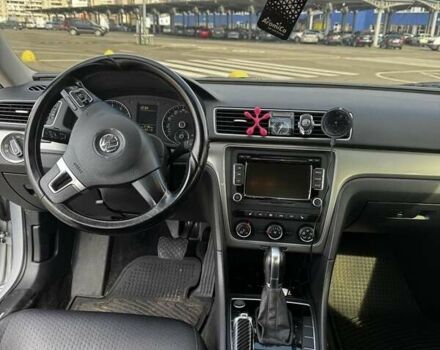 Серый Фольксваген Пассат, объемом двигателя 1.8 л и пробегом 172 тыс. км за 9800 $, фото 4 на Automoto.ua