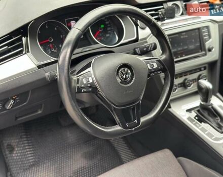 Сірий Фольксваген Пассат, об'ємом двигуна 2 л та пробігом 283 тис. км за 14990 $, фото 25 на Automoto.ua