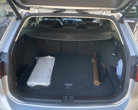 Фольксваген Пассат 2015 в Киеве на Automoto.ua Серый Фольксваген Пассат, объемом двигателя 1.97 л и пробегом 272 тыс. км за 16800 $, фото 9 на Automoto.ua