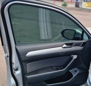 Серый Фольксваген Пассат, объемом двигателя 2 л и пробегом 152 тыс. км за 16700 $, фото 13 на Automoto.ua