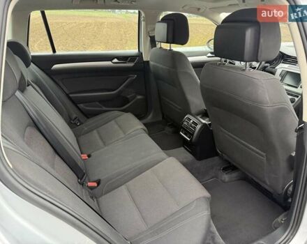 Серый Фольксваген Пассат, объемом двигателя 1.6 л и пробегом 325 тыс. км за 12200 $, фото 21 на Automoto.ua