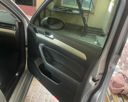 Серый Фольксваген Пассат, объемом двигателя 1.97 л и пробегом 326 тыс. км за 15999 $, фото 45 на Automoto.ua