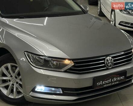 Серый Фольксваген Пассат, объемом двигателя 2 л и пробегом 257 тыс. км за 13599 $, фото 5 на Automoto.ua