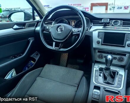 Серый Фольксваген Пассат, объемом двигателя 1.6 л и пробегом 212 тыс. км за 13500 $, фото 8 на Automoto.ua