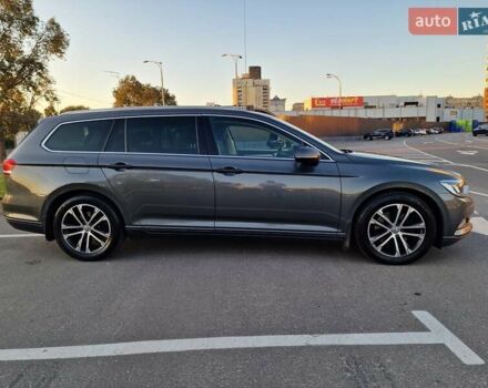 Сірий Фольксваген Пассат, об'ємом двигуна 1.97 л та пробігом 300 тис. км за 14200 $, фото 1 на Automoto.ua