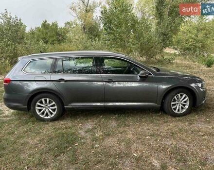 Сірий Фольксваген Пассат, об'ємом двигуна 1.97 л та пробігом 270 тис. км за 13400 $, фото 5 на Automoto.ua