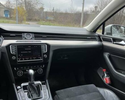 Серый Фольксваген Пассат, объемом двигателя 1.6 л и пробегом 278 тыс. км за 13300 $, фото 19 на Automoto.ua