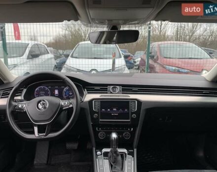 Серый Фольксваген Пассат, объемом двигателя 2 л и пробегом 182 тыс. км за 16455 $, фото 61 на Automoto.ua