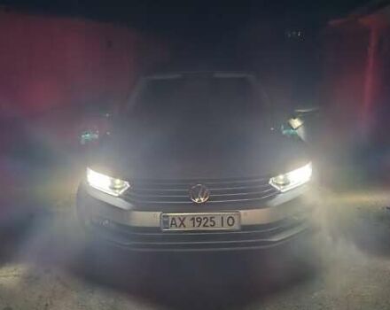 Серый Фольксваген Пассат, объемом двигателя 1.6 л и пробегом 235 тыс. км за 12800 $, фото 12 на Automoto.ua