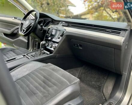 Фольксваген Пассат 2015 в Ивано-Франковске на Automoto.ua Серый Фольксваген Пассат, объемом двигателя 1.97 л и пробегом 293 тыс. км за 17600 $, фото 14 на Automoto.ua