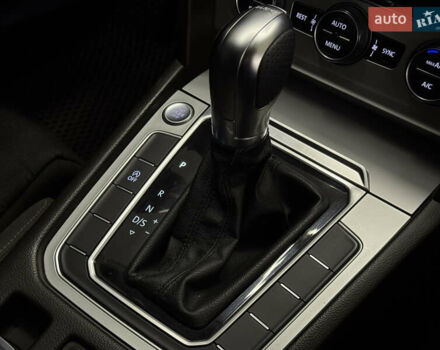 Серый Фольксваген Пассат, объемом двигателя 2 л и пробегом 257 тыс. км за 13599 $, фото 31 на Automoto.ua