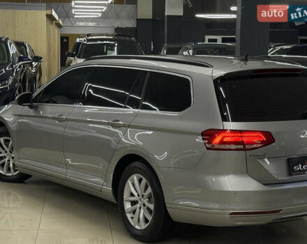 Серый Фольксваген Пассат, объемом двигателя 2 л и пробегом 257 тыс. км за 13599 $, фото 12 на Automoto.ua