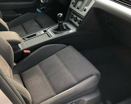 Серый Фольксваген Пассат, объемом двигателя 1.6 л и пробегом 299 тыс. км за 14250 $, фото 22 на Automoto.ua