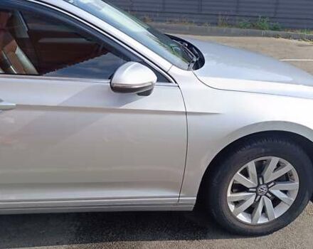 Серый Фольксваген Пассат, объемом двигателя 1.6 л и пробегом 235 тыс. км за 12800 $, фото 64 на Automoto.ua