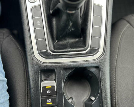 Серый Фольксваген Пассат, объемом двигателя 1.97 л и пробегом 218 тыс. км за 11800 $, фото 19 на Automoto.ua