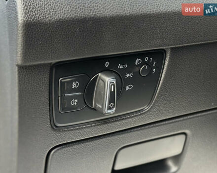 Серый Фольксваген Пассат, объемом двигателя 2 л и пробегом 370 тыс. км за 13999 $, фото 31 на Automoto.ua