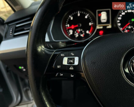 Серый Фольксваген Пассат, объемом двигателя 2 л и пробегом 256 тыс. км за 12800 $, фото 28 на Automoto.ua