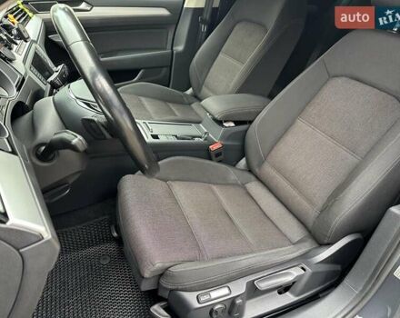 Сірий Фольксваген Пассат, об'ємом двигуна 2 л та пробігом 283 тис. км за 14990 $, фото 23 на Automoto.ua