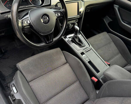 Серый Фольксваген Пассат, объемом двигателя 2 л и пробегом 277 тыс. км за 14000 $, фото 6 на Automoto.ua