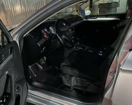 Сірий Фольксваген Пассат, об'ємом двигуна 2 л та пробігом 237 тис. км за 13900 $, фото 19 на Automoto.ua